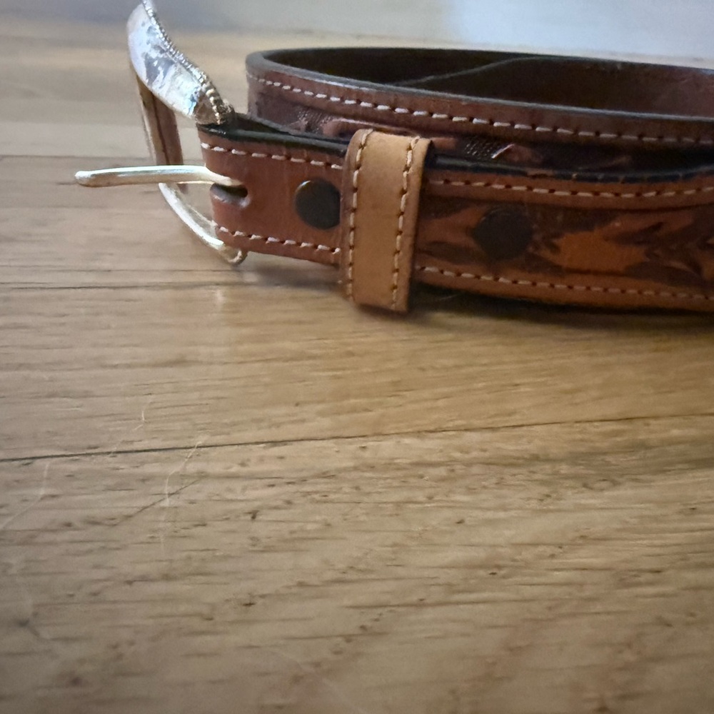 Brown Leather Men's Belt - Picture 2 of 7